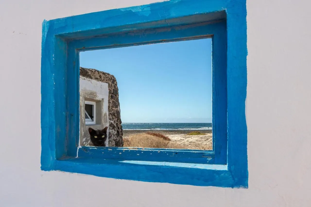 Beachfront Two Bedrooms House Casa Toral Majanicho
