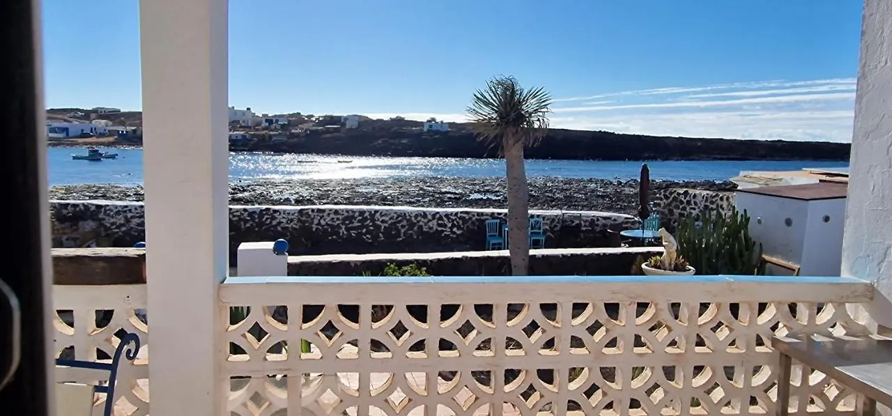 Holiday home Beachfront Two Bedrooms House Casa Toral Majanicho