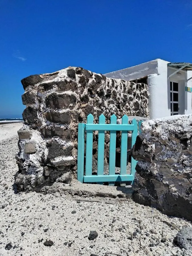 Beachfront Two Bedrooms House Casa Toral Majanicho