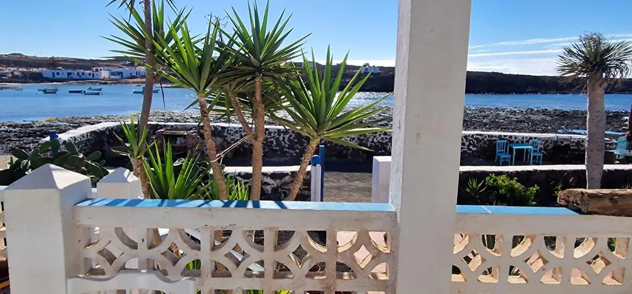 Beachfront Two Bedrooms House Casa Toral Majanicho 0*,