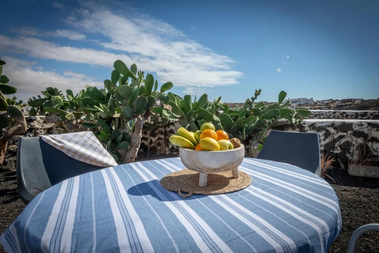 Beachfront Two Bedrooms House Casa Toral Majanicho
